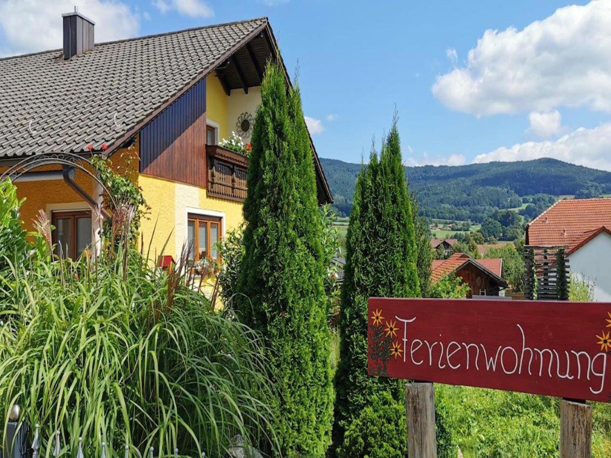 Scenic Apartment With Balcony Garden Deckchairs Barbecue Gleißenberg Zewnętrze zdjęcie